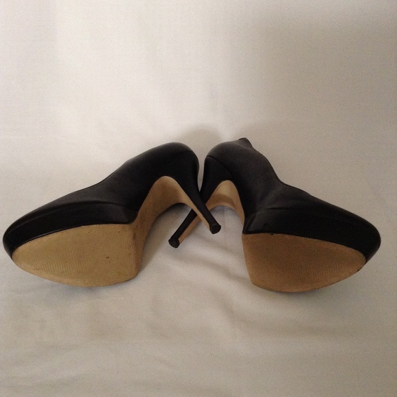 Enzo Angiolini Black Leather Platform Pumps - Picture 5 of 8